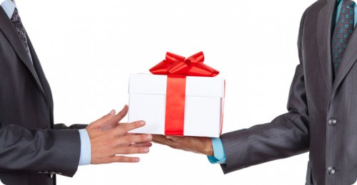 Как выбрать бизнес-подарок?