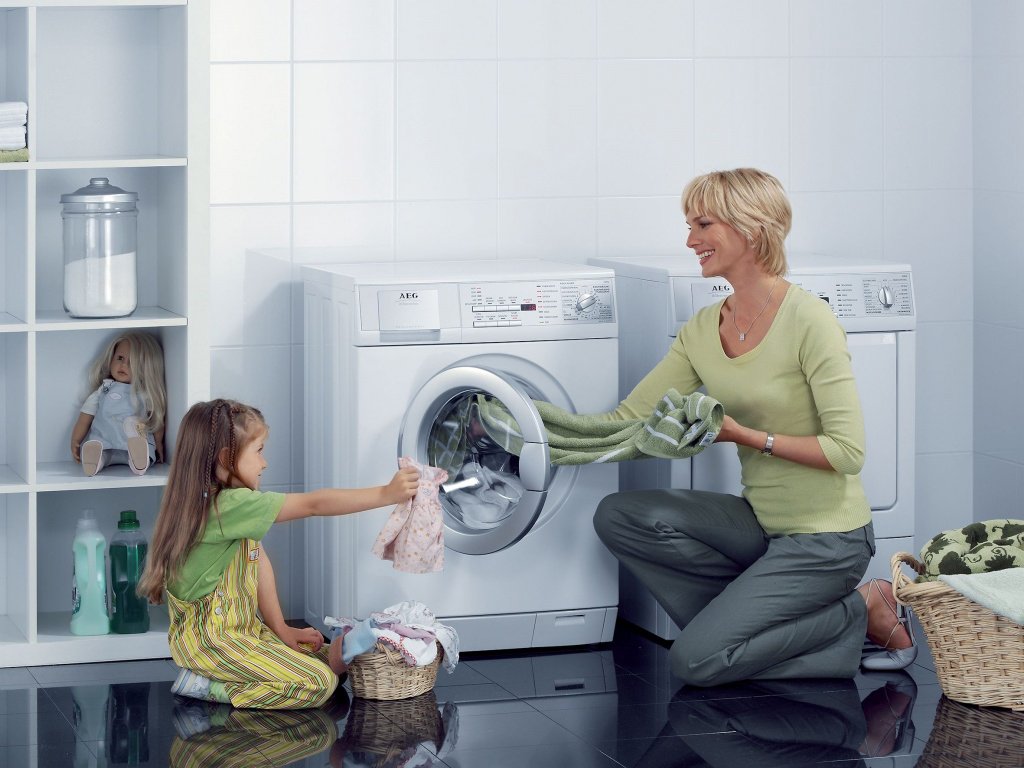 Преимущества узких стиральных машин