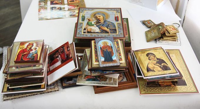 Православные подарки: иконы для всех и каждого